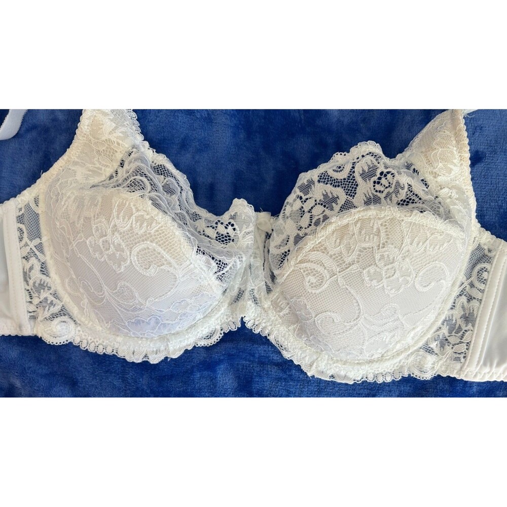 42D Bra Ivory Floral Lace Underwire Bra Lightly Lined Full Coverage Semi Padded